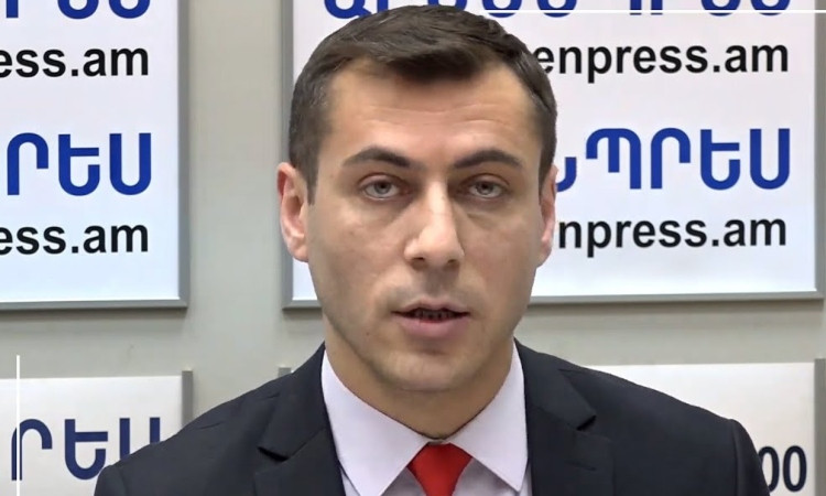 gagik-surenyan-2_RfrTx.jpg