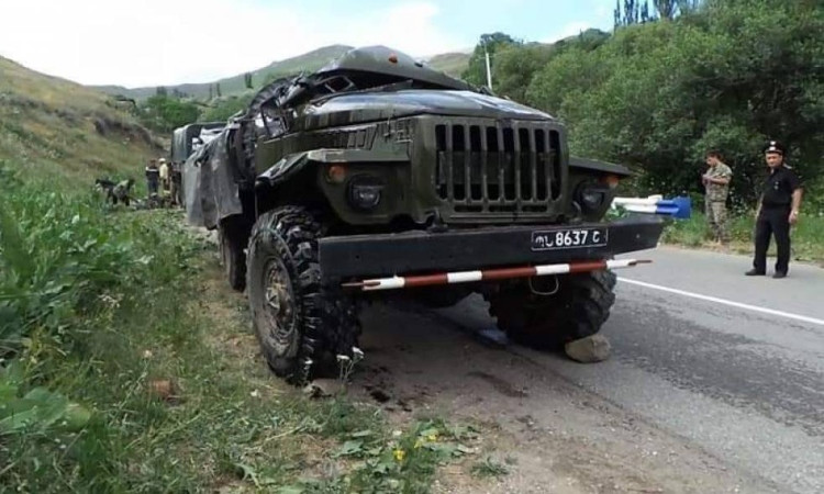 uraly-vtarvel-e_hW-Af.jpg