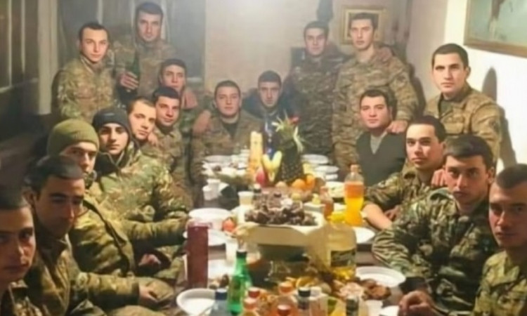 hrdeh-1_awAC_.jpg