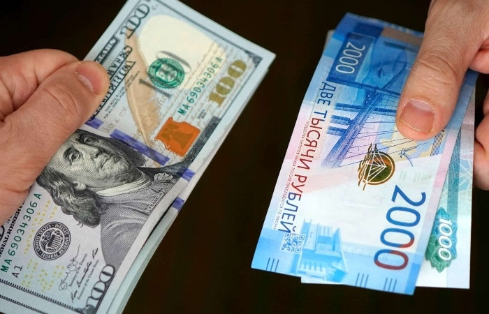dolarrubli_Tge_q.jpg
